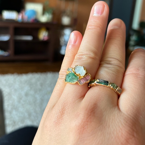 Gold custom raw gemstone ring - Picture 6 of 7